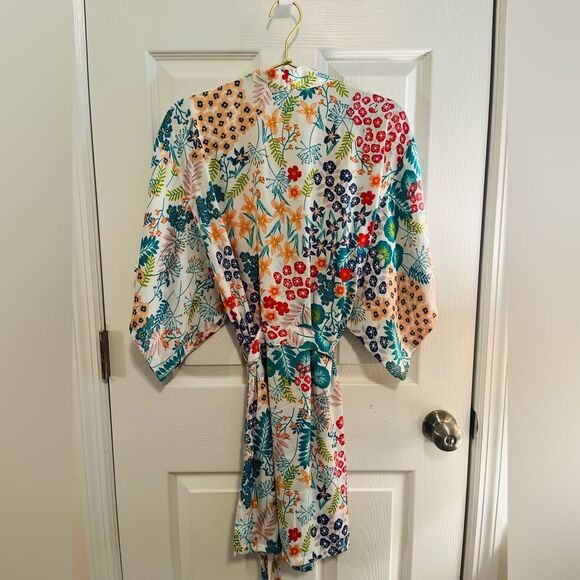 Natori Multicolor Floral Robe - Picture 11 of 12